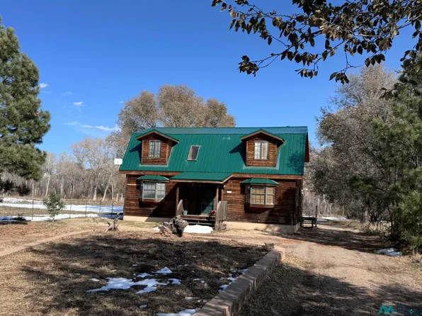 20 Los Alamogordos Rd, Las Vegas, NM 87701
