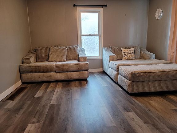 2nd image of 1217 Burleigh St