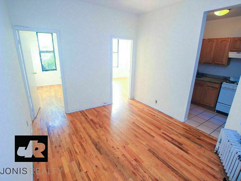 1st image of 115 Saint Marks Pl APT 10