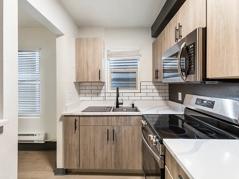 Kensington Apartments — Photo 8