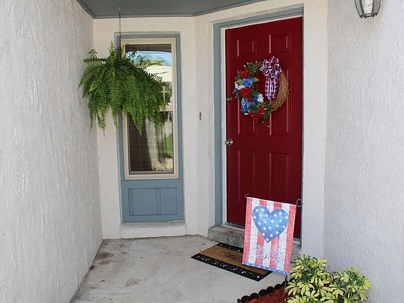 2nd image of 2875 Sand Castle Ln