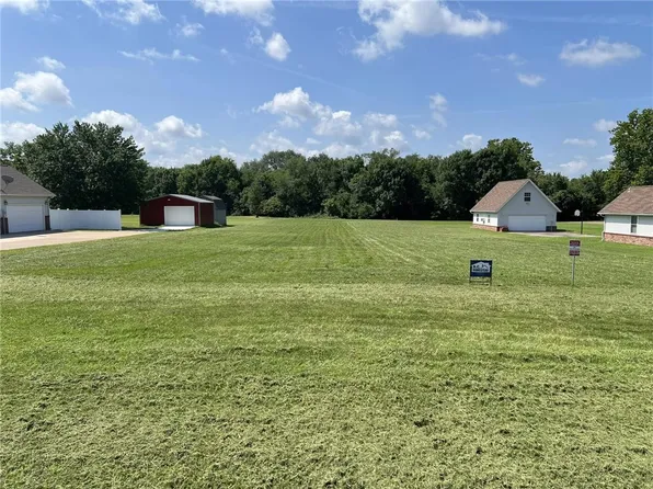 22961 Lawlis Rd #8, Siloam Springs, AR 72761