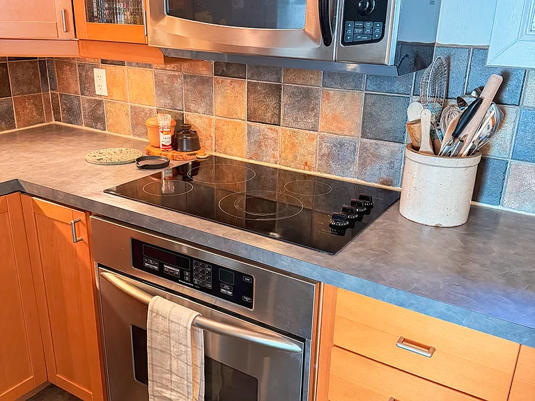 630 13th Ave E #3 — Photo 9