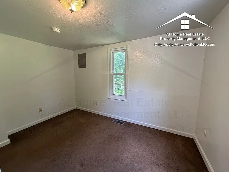 1512 Monroe St — Photo 13