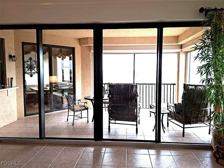 11600 Court Of Palms #206 — Photo 5