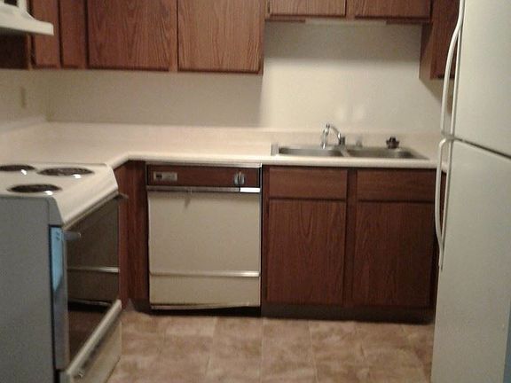 5th image of 5122 25th Avenue Ct APT 12