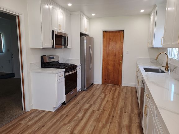 5th image of 5568 Mary Lane Dr