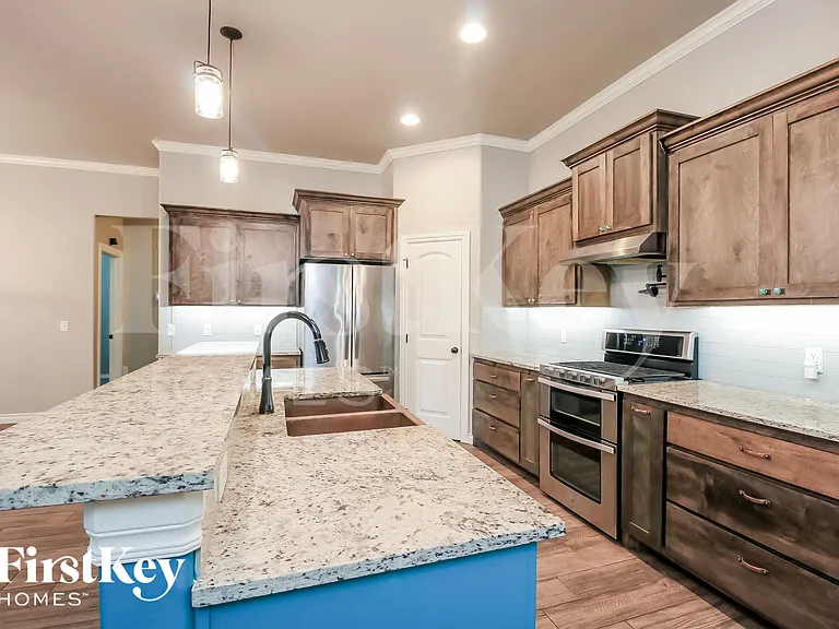 8401 NW 160th Ct — Photo 5