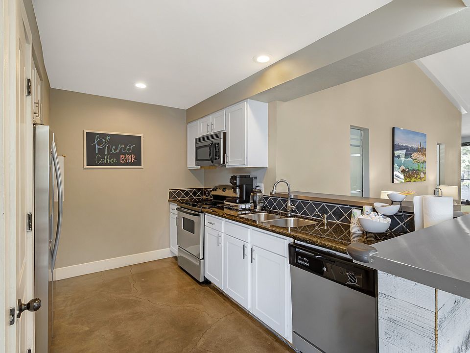 Leasing Office Kitchen