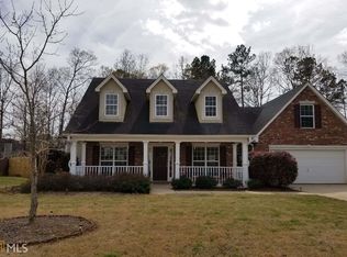 225 Creekside Cir, Hampton, GA 30228