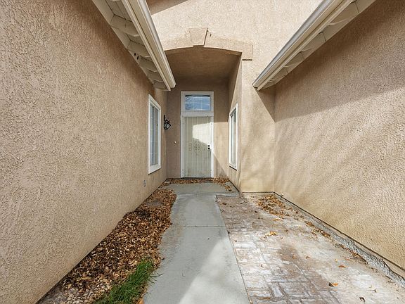 4th image of 3943 Paloma Ct