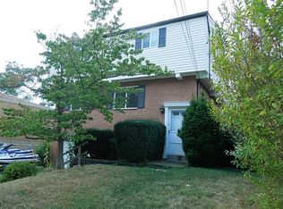 239 Golden Gate Dr, Verona, PA