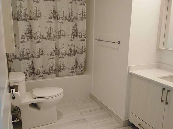 3rd image of 591 Sheppard Ave E #925