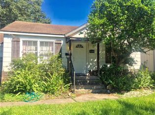 8015 Scanlock St, Houston, TX 77012