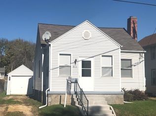 813 E Morgan St, Dixon, IL 61021