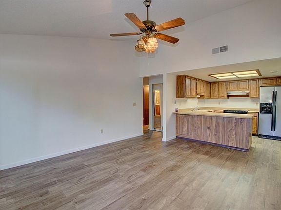 5th image of 2628 Driftwood Ct