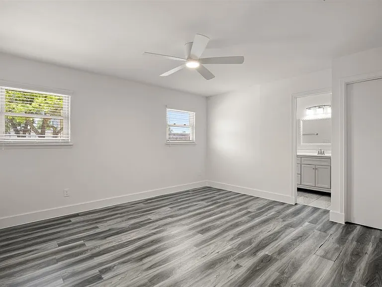 15302 Spring Hill Ln #A — Photo 11