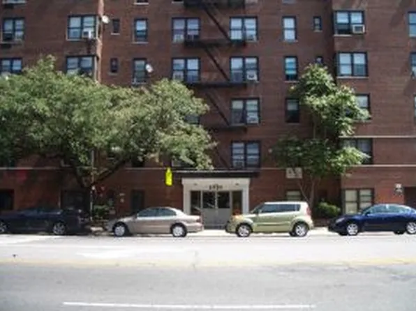 2909 Ocean Avenue image 1 of 5