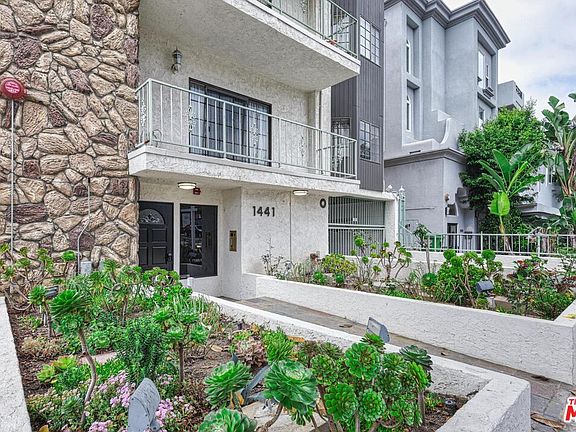 3rd image of 1441 Federal Ave APT 203
