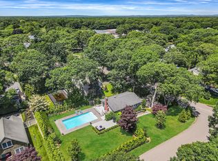 3 Crestview Dr, Remsenburg, NY 11960