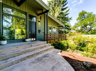 240 Sunset Dr, Eugene, OR 97403