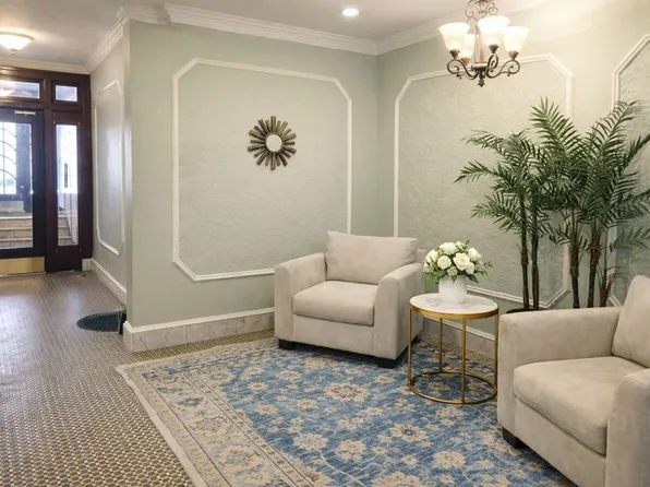 44 Englewood Ave #19, Brighton, MA 02135