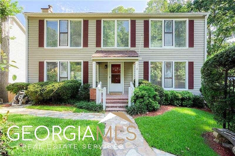 1st image of 8370 Lake Dr