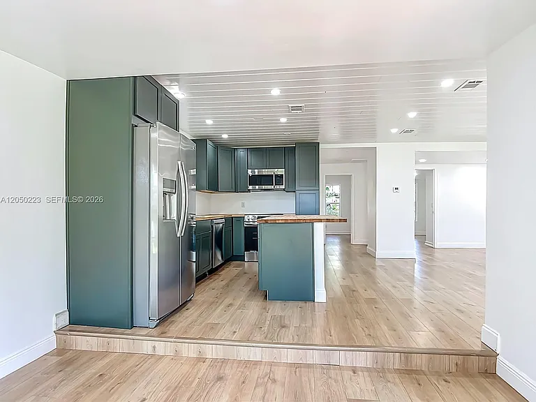 8781 S Lakeshore Dr — Photo 52