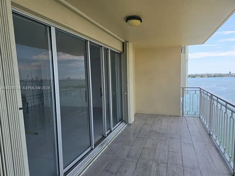 11111 Biscayne Blvd #17D — Photo 7