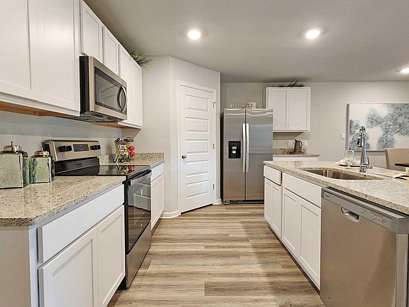 7th image of this home