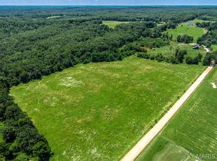 20 Forest Hill Rd, Bourbon, MO 65441