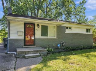 406 Linda Vista Dr, Pontiac, MI 48342