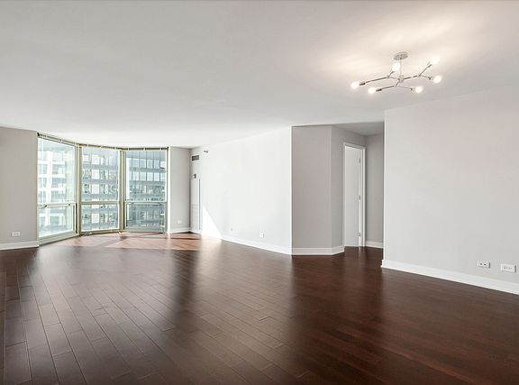 4th image of 195 N Harbor Dr APT 5204