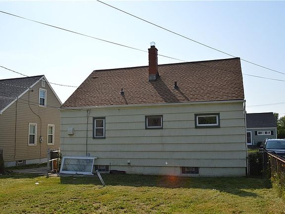 2nd image of 491 W Hazeltine Ave