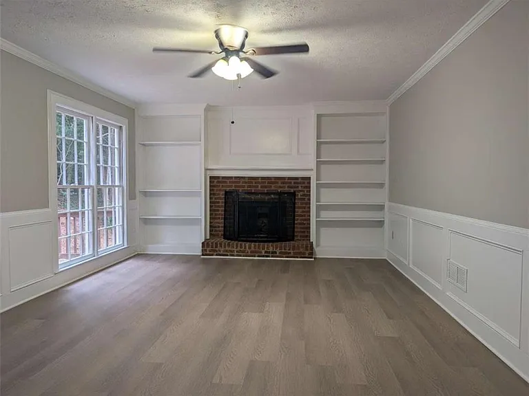 443 Cricket Ridge Ct — Photo 3
