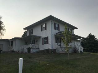 1367 Dean Ave, Pella, IA 50219