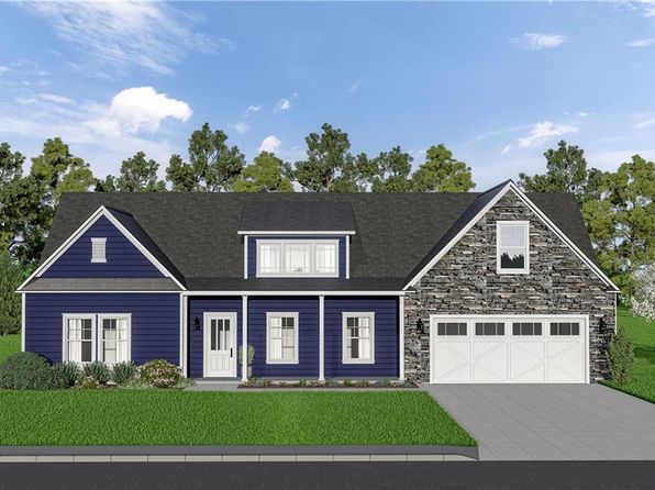 125 Cascade Dr, Rossville, GA 30741