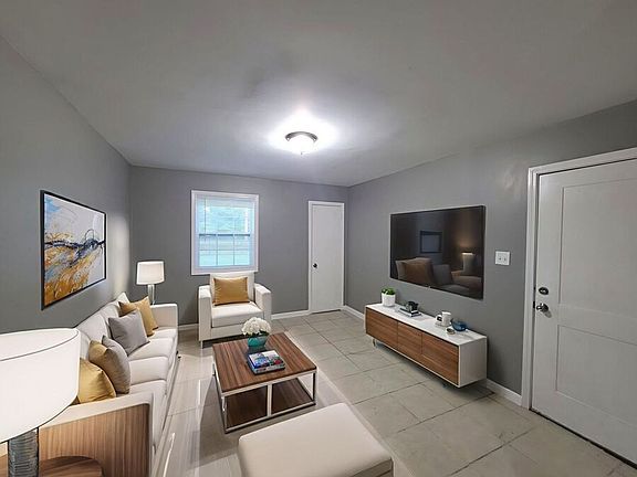 2nd image of 4649 Royal Ridge Dr APT 8