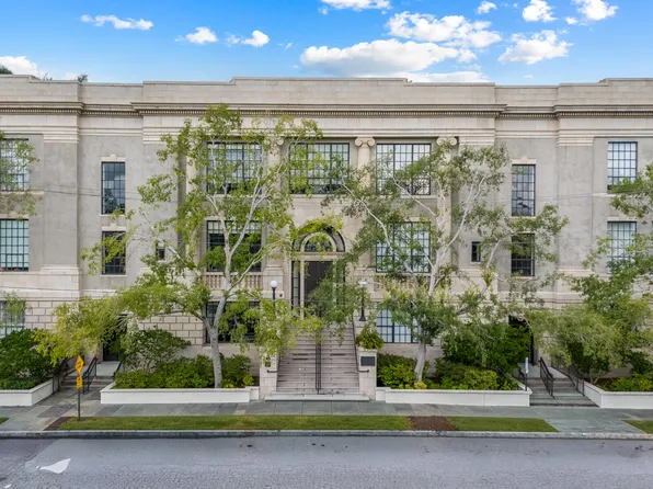 3 Chisolm St Unit 203, Charleston, SC 29401
