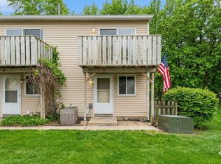 79 Maude Ave APT E, Fox Lake, IL