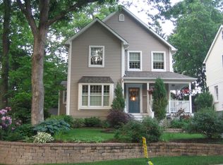 28 Woodward Ave, Bloomingdale, NJ 07403
