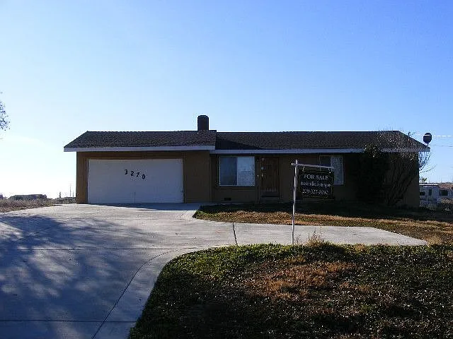 3270 Village Dr photo 1