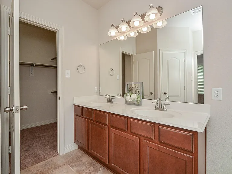 7215 Casita Dr — Photo 23