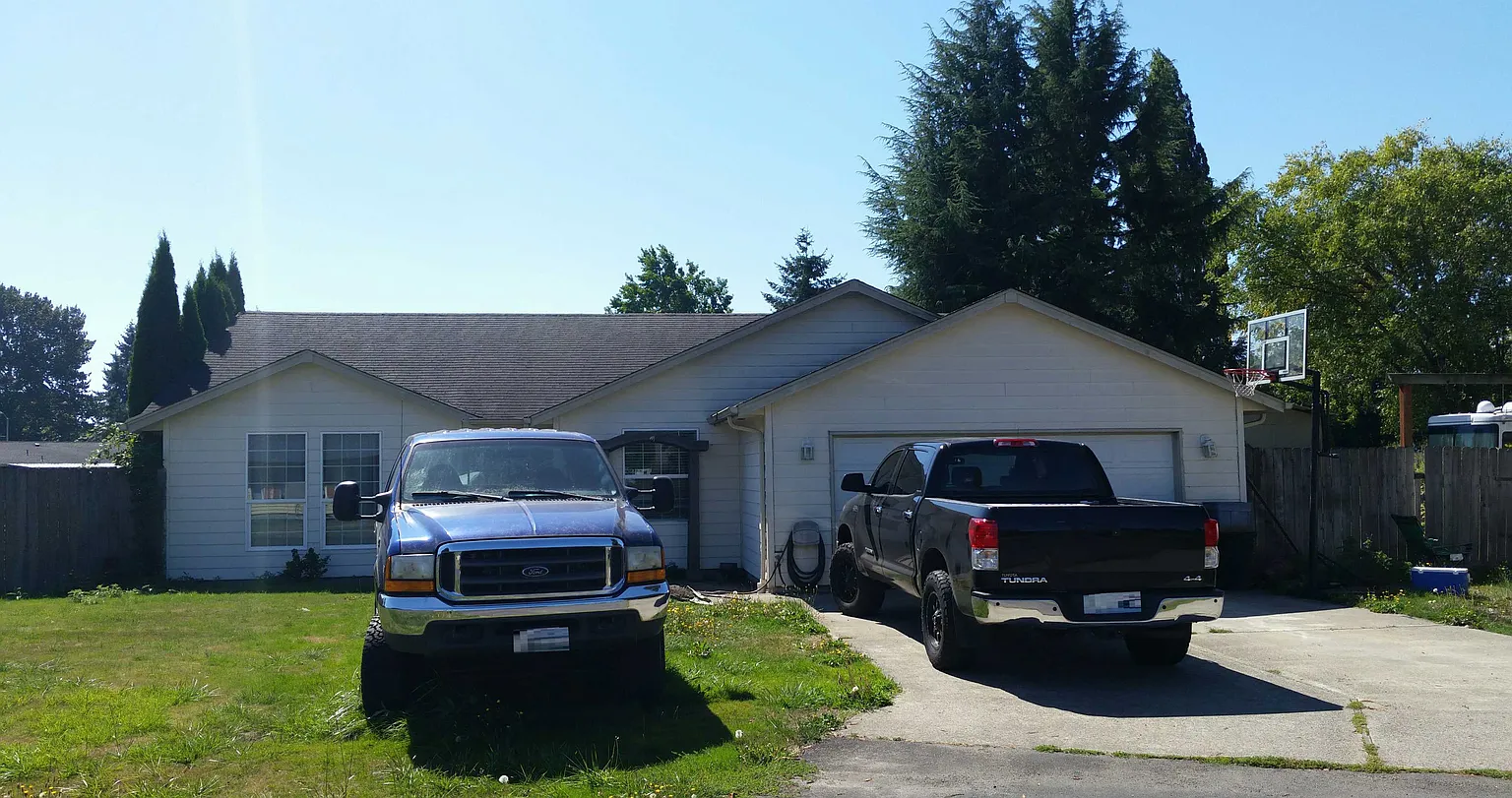 2313 32nd Ave photo 1