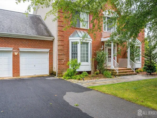 8 McBride Way, Bridgewater, NJ 08807