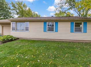 5132 Baseline Rd, Oswego, IL 60543