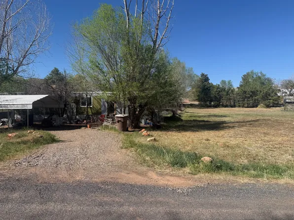760 W Navajo Dr, Kanab, UT 84741