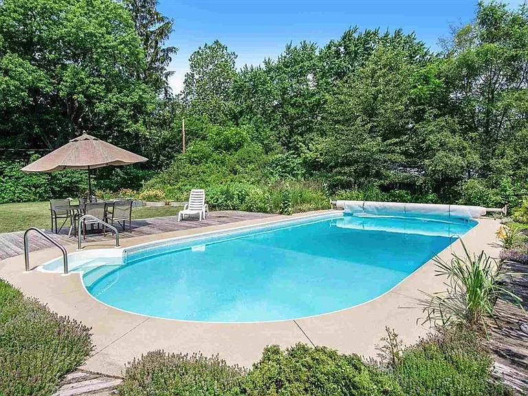 18235 Chipstead Dr — Photo 23