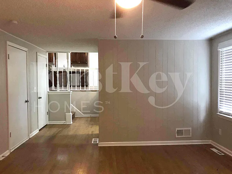8802 W 95th Ter — Photo 21
