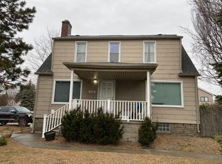 1105 E Maple Rd, Troy, MI 48083